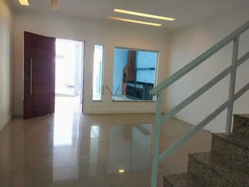 Casa com 4 quartos, 2 banheiros e cozinha separada — photo 15
