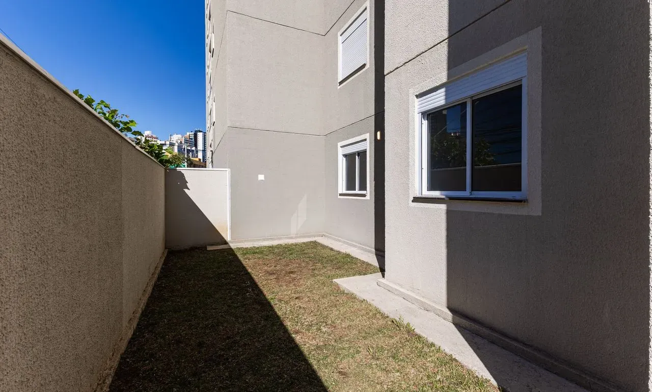 Furnished apartment, 75 m², with a glass-enclosed balcony — photo 37