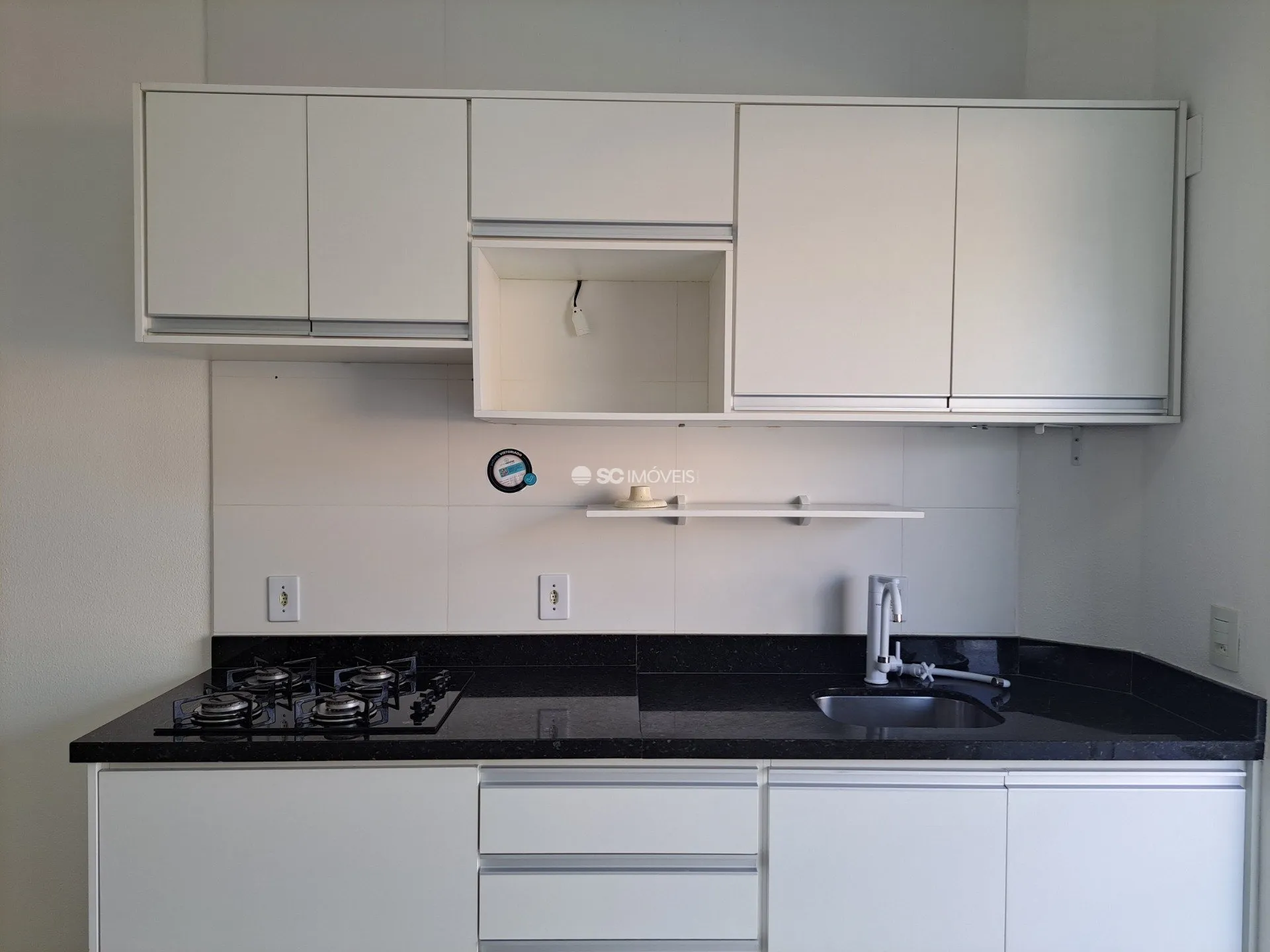 95 m² apartment with open-plan gas kitchen — photo 7