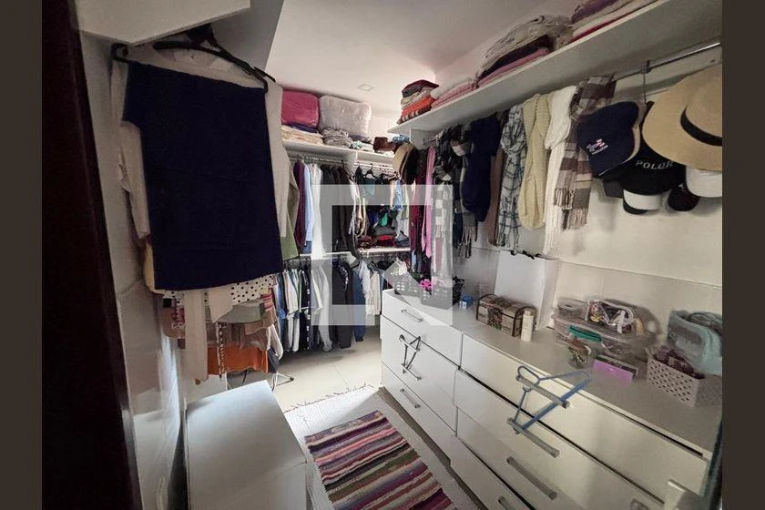 Casa sem mobília com 4 quartos e 618 m² — photo 15