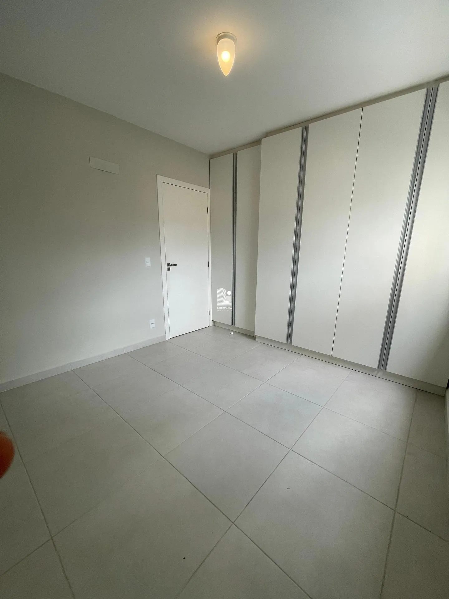 Furnished apartment, 60 m², with a grill on the balcony — photo 10