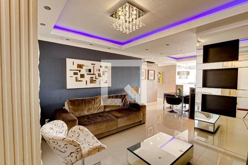 Furnished 2-bedroom apartment with open-plan kitchen