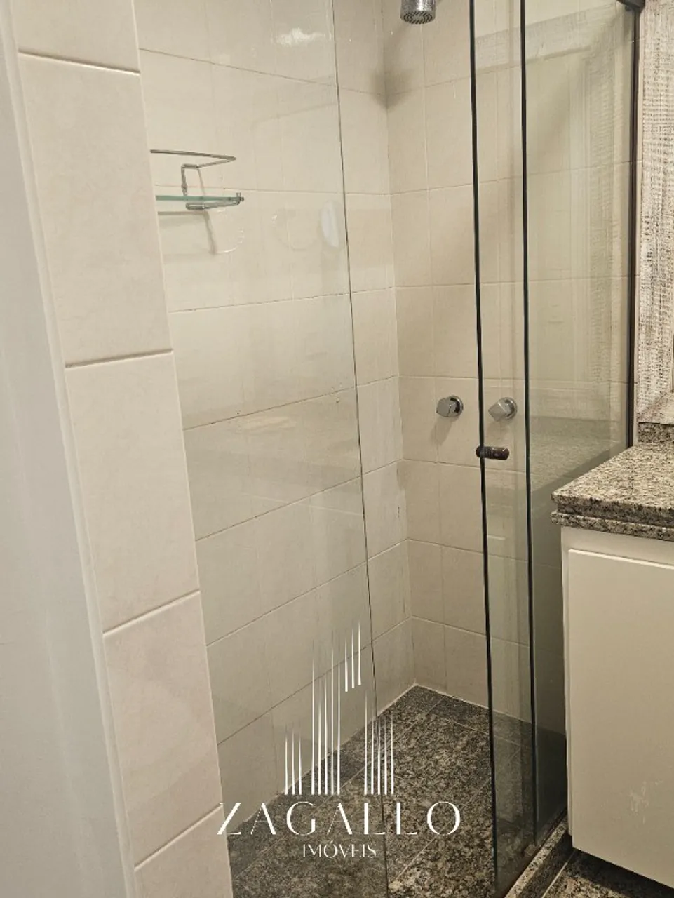 Rental apartment with 4 bedrooms, balcony, and 3 parking — photo 10