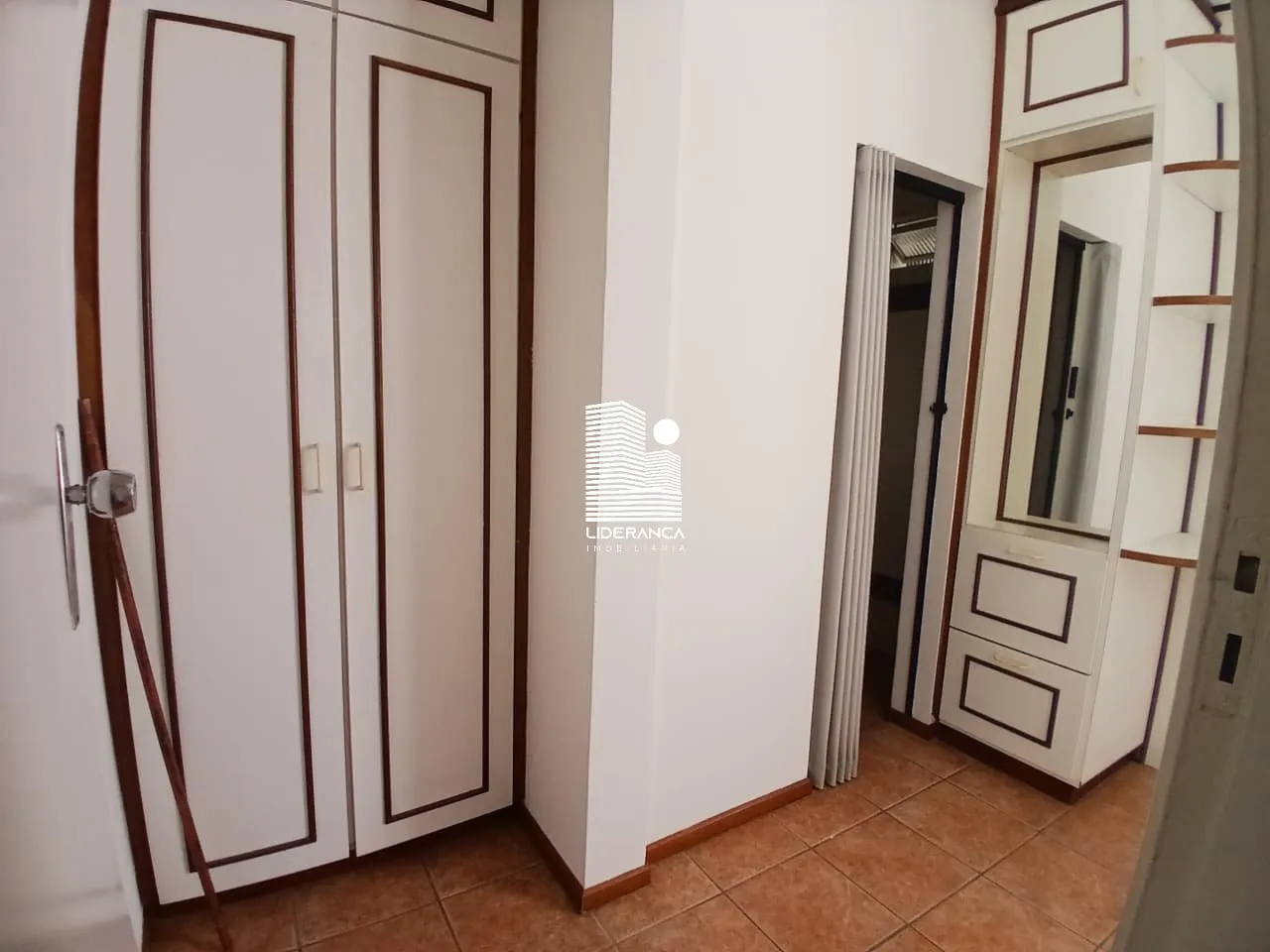 Apartamento de 3 dormitórios com cozinha a gás, 154 m² — photo 34