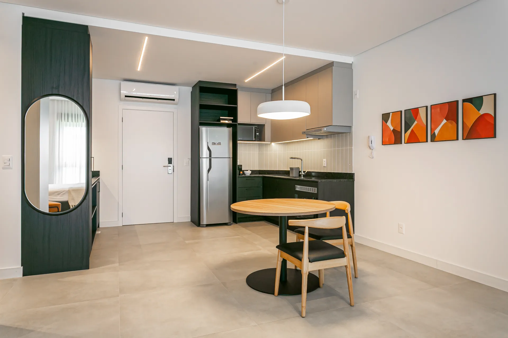 Меблированное студио с открытой кухней 54 м² — photo 2