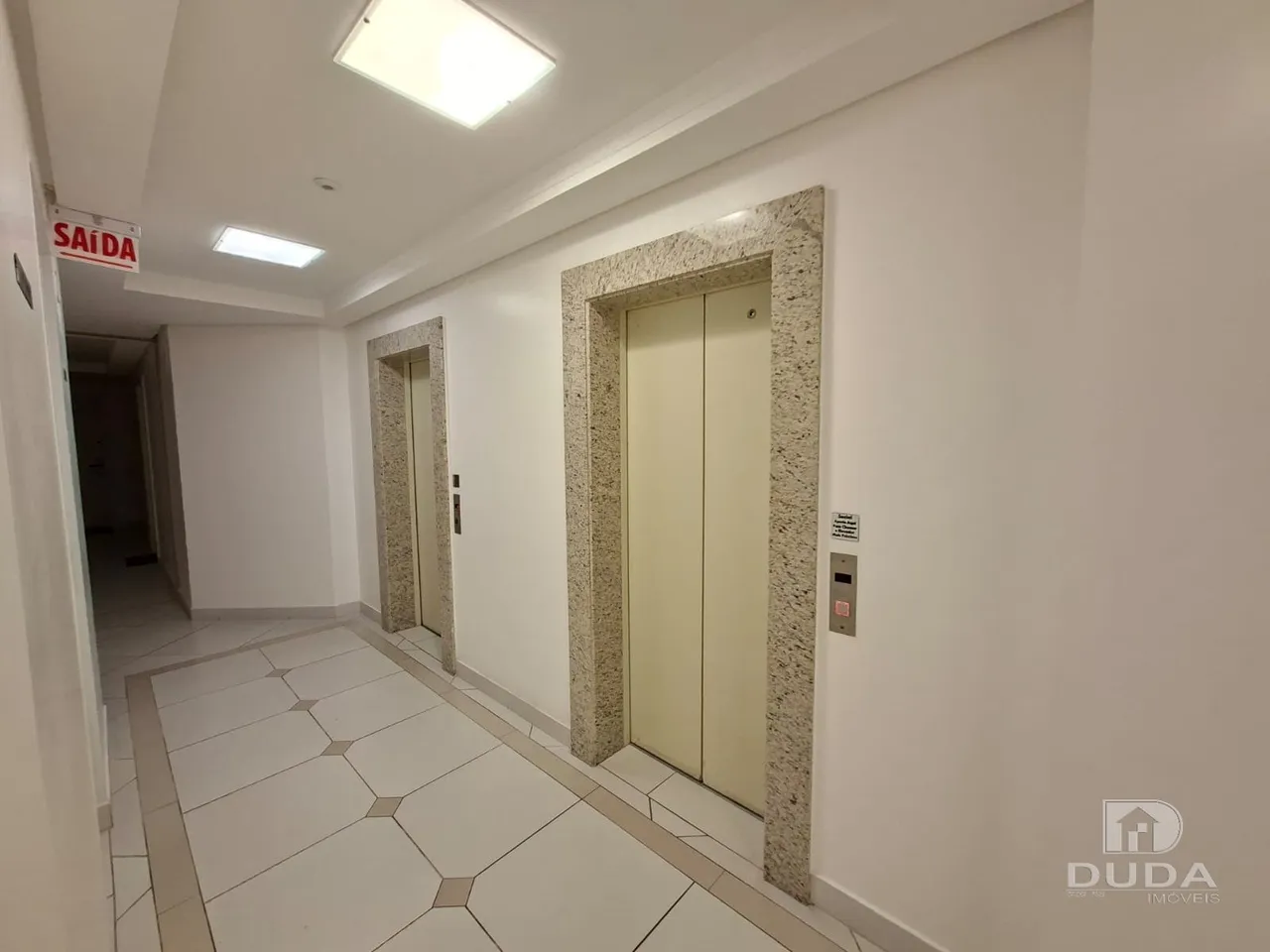 2-bedroom apartment in a building with a gym — photo 20