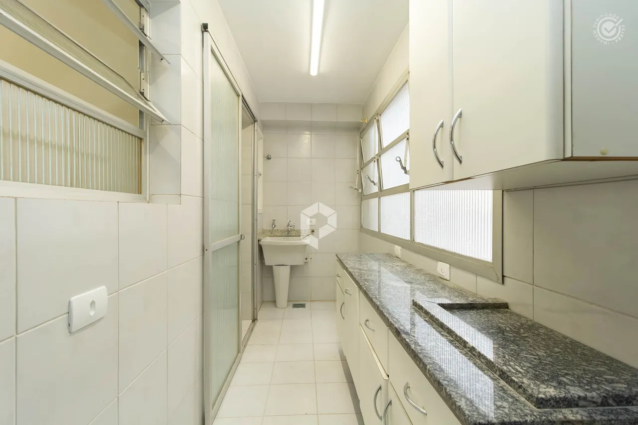 3-bedroom apartment with 2 parking spaces and 130 m² — photo 6