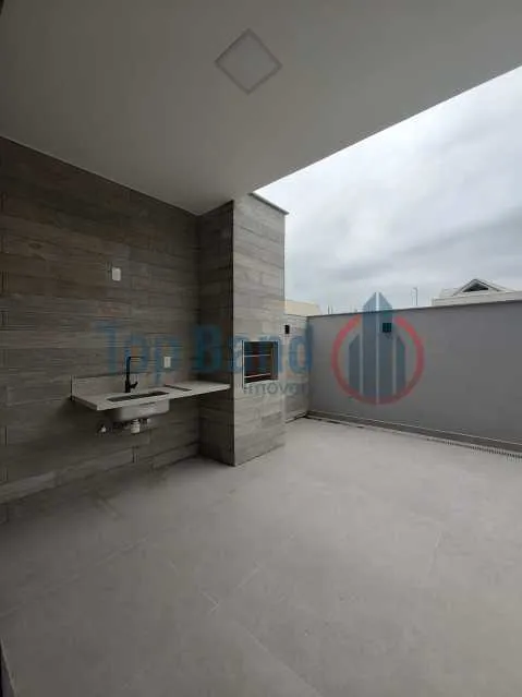 Unfurnished house with 4 bedrooms and 1 bathroom — photo 27