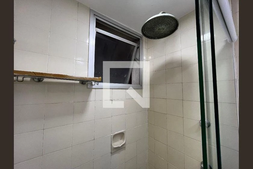 Furnished apartment, 86 m², with a glass-enclosed balcony — photo 9