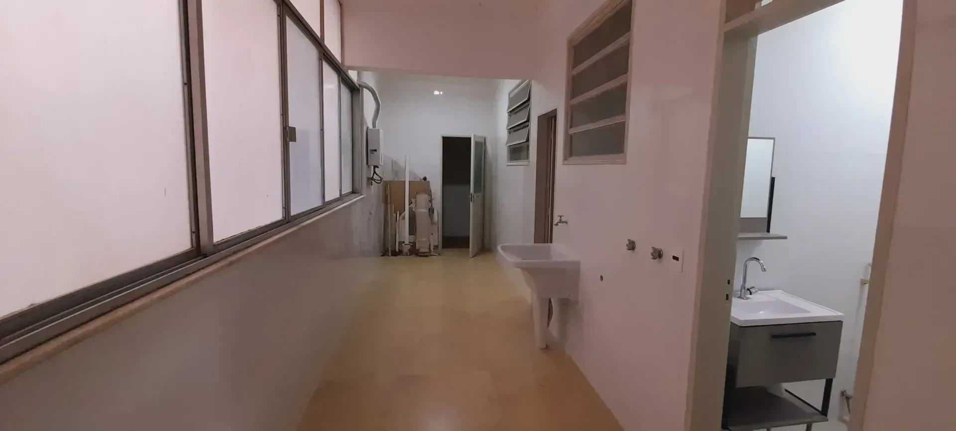 Unfurnished apartment with 4 bedrooms and 2 parking — photo 32
