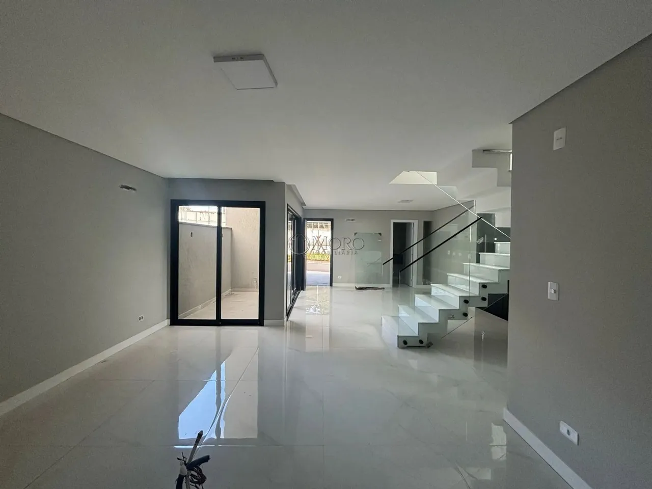 Будинок у кондомініумі з 3 спальнями та 243 м² — photo 4