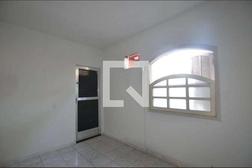1-bedroom apartment with an electric shower — photo 10