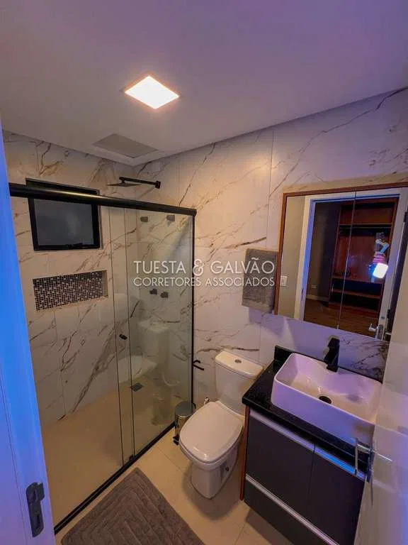 Furnished studio 31 m² with desk and private bath — photo 11