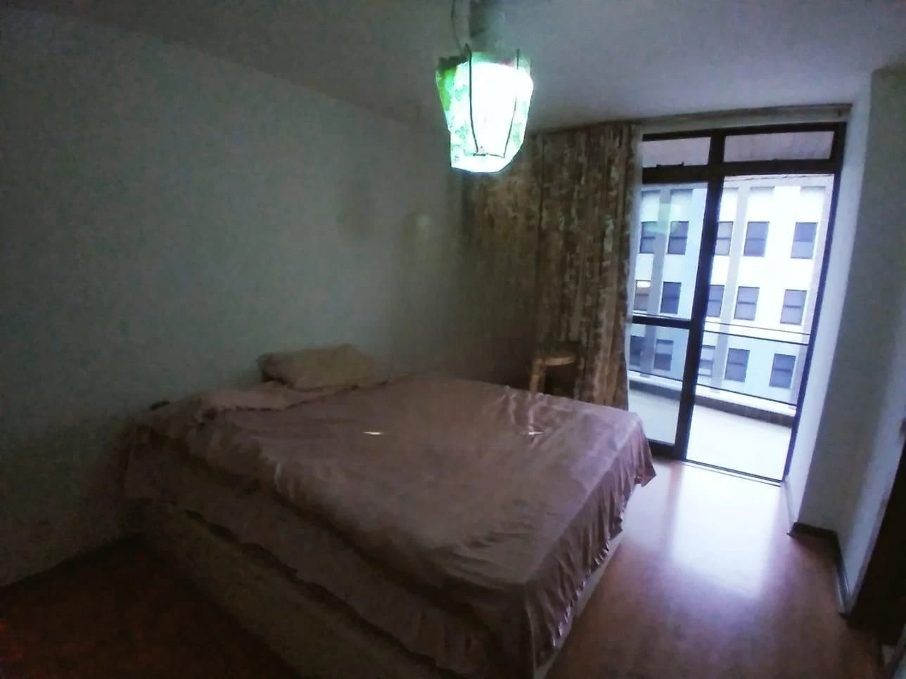 Unfurnished apartment with 6 bedrooms and 2 parking spots — photo 18