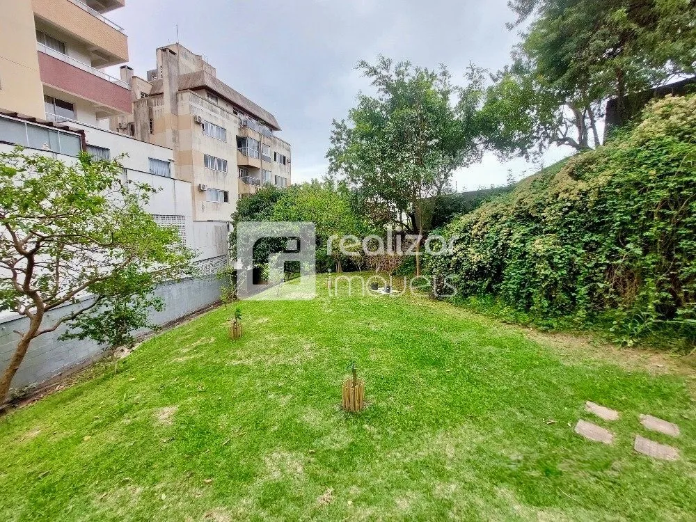 Квартира с 3 спальнями, suite и застеклённым балконом — photo 28