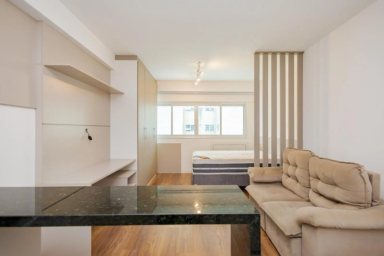 Furnished apartment with 90 m² and 1 bedroom — photo 18