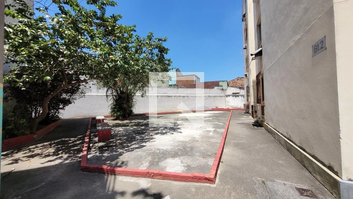 3-bedroom apartment with a private BBQ area — photo 16