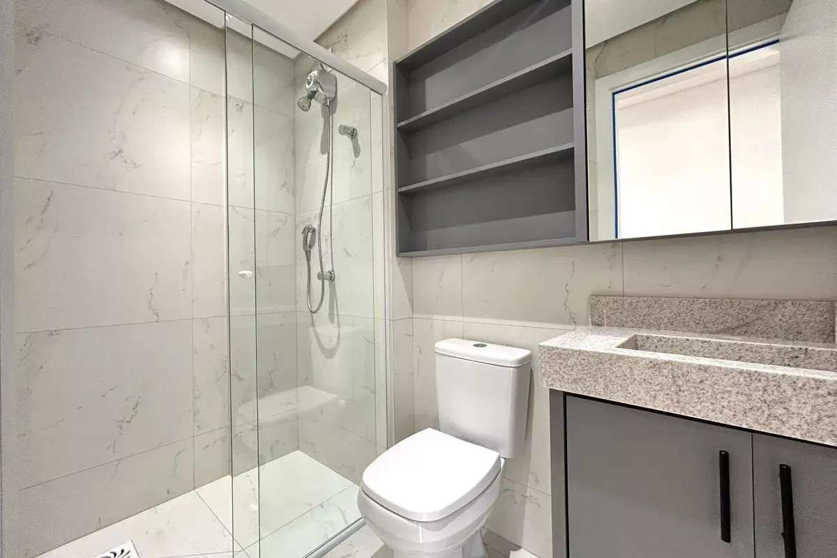 2-bedroom apartment with integrated kitchen and balcony — photo 15