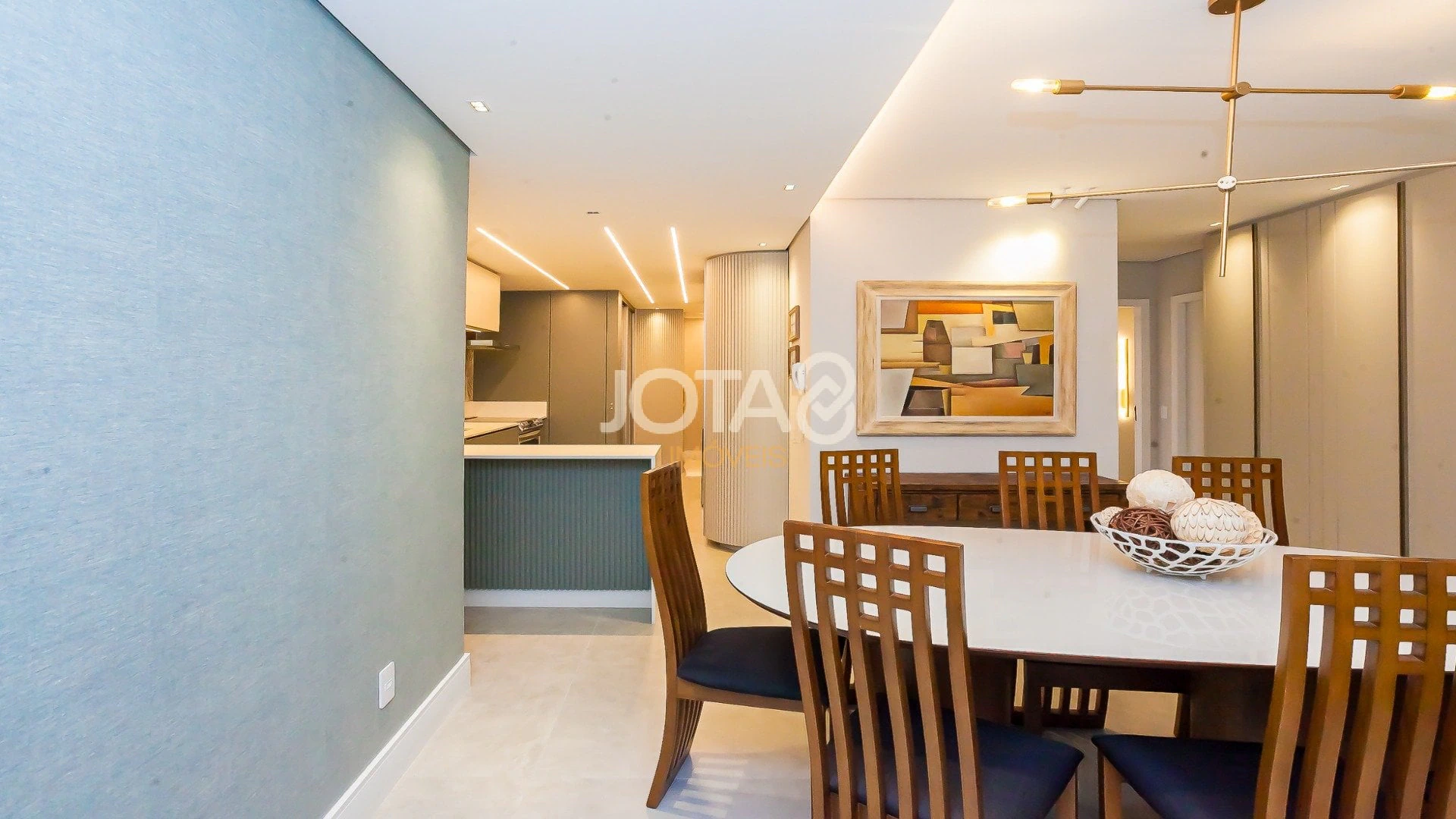 199 m² apartment with 2 bedrooms and a suite, 2 parking — photo 9