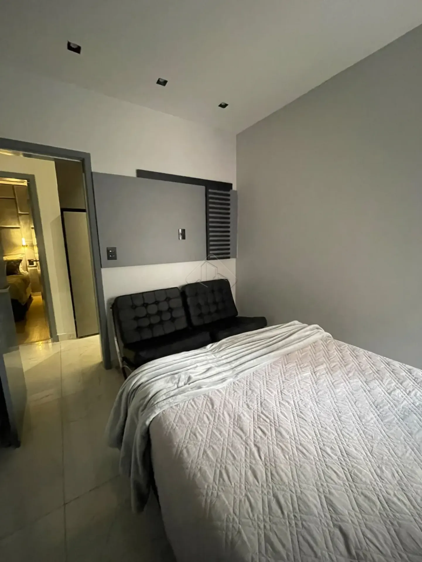 Furnished apartment, 123 m², with floor-to-ceiling windows — photo 11