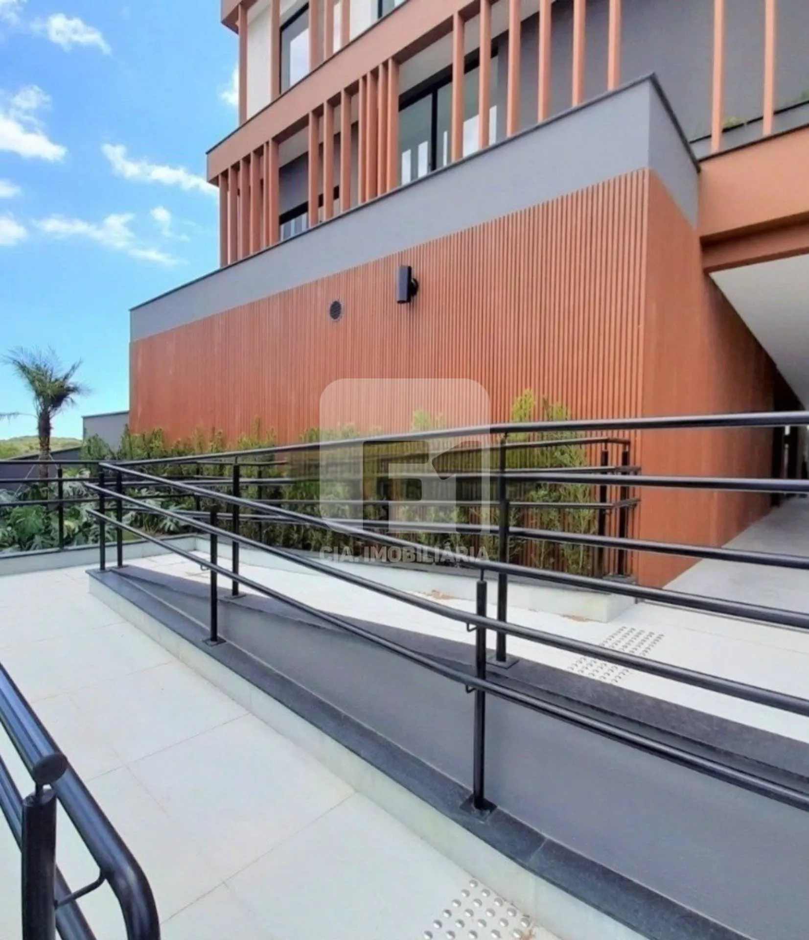 Loft de 1 dormitorio con cocina abierta y 66 m² — photo 16