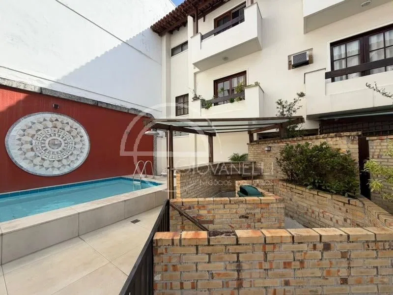 Casa triplex de 242 m² com 3 quartos e 2 vagas — photo 28