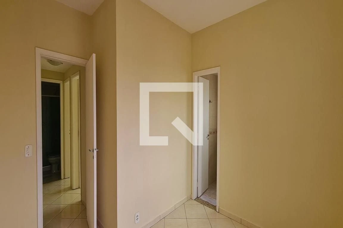 Apartamento con 3 dormitorios, suite y balcón con zona de lavado — photo 51