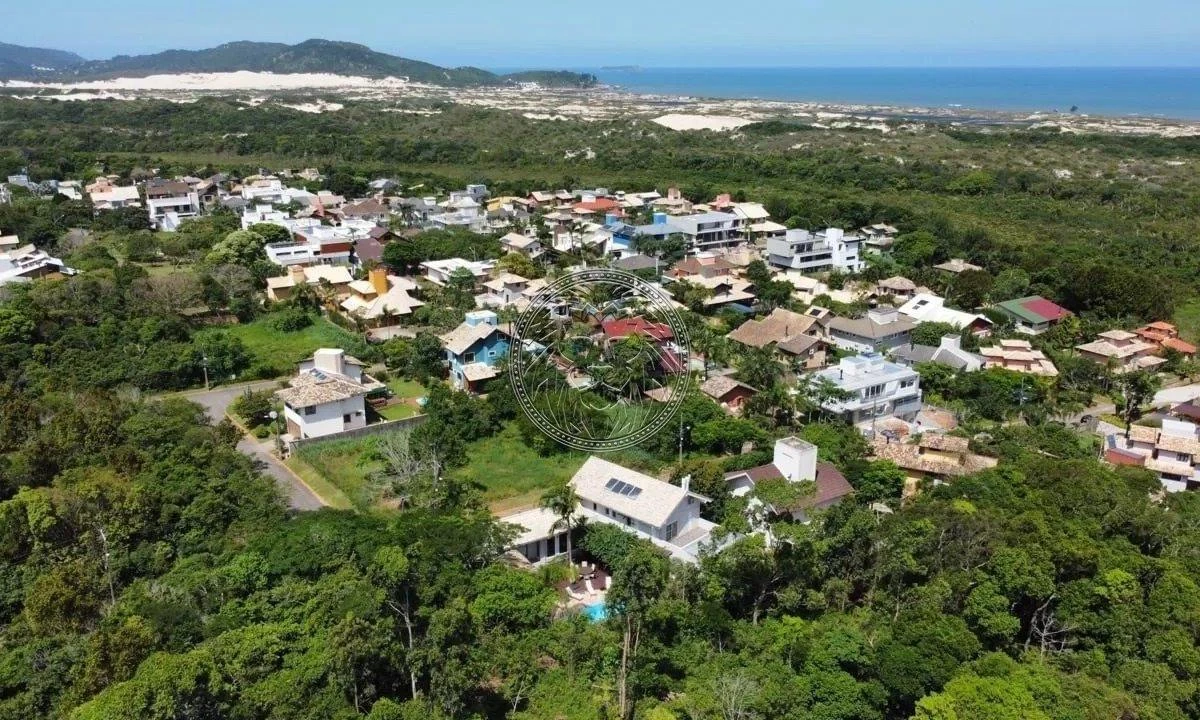 4-bedroom house with a dishwasher in Florianópolis — photo 16