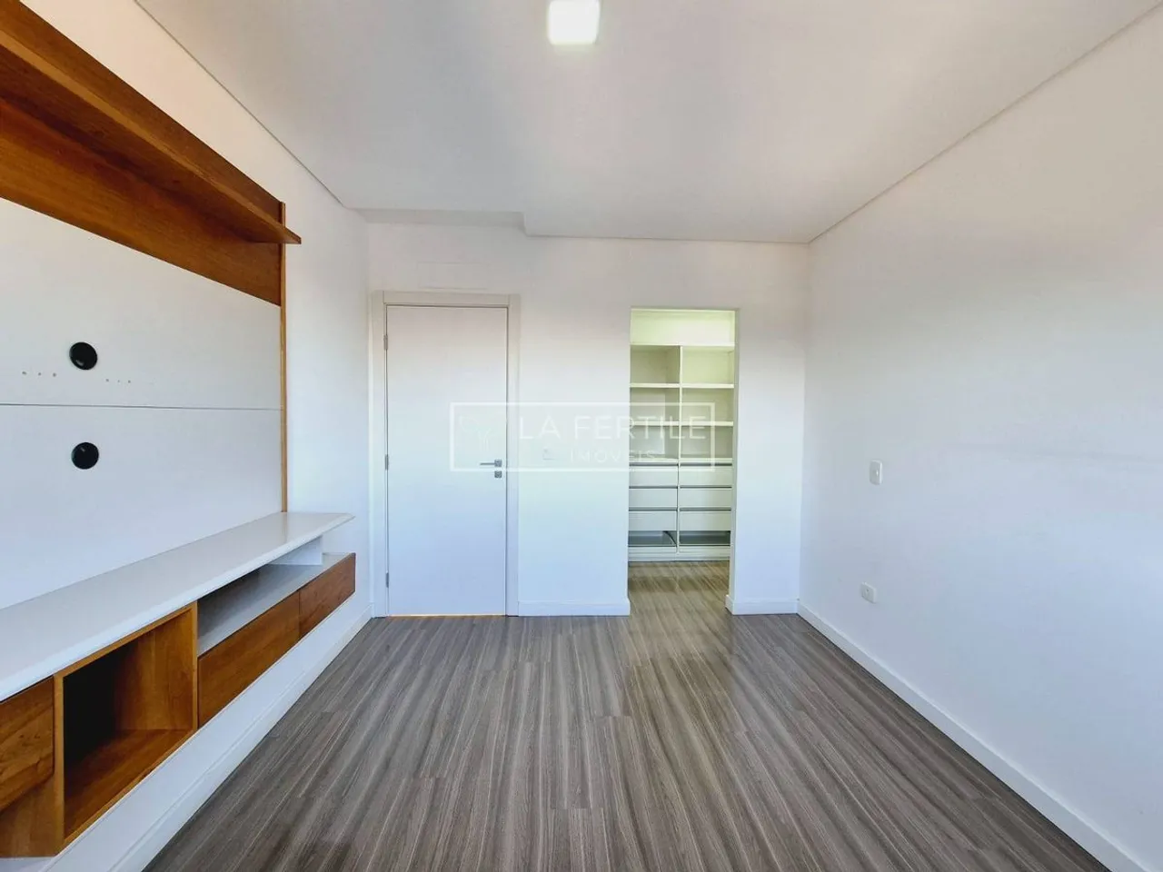 115 m² apartment with 2 bedrooms and an open-plan kitchen — photo 9