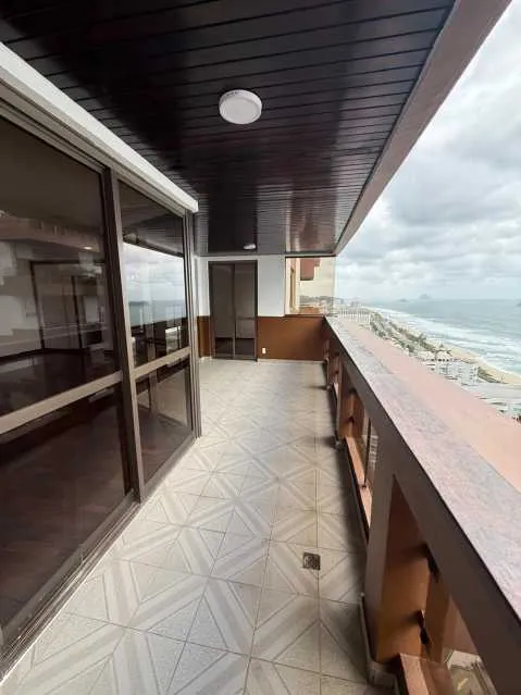 4-bedroom apartment with 4 bathrooms and 3 parking spots — photo 11