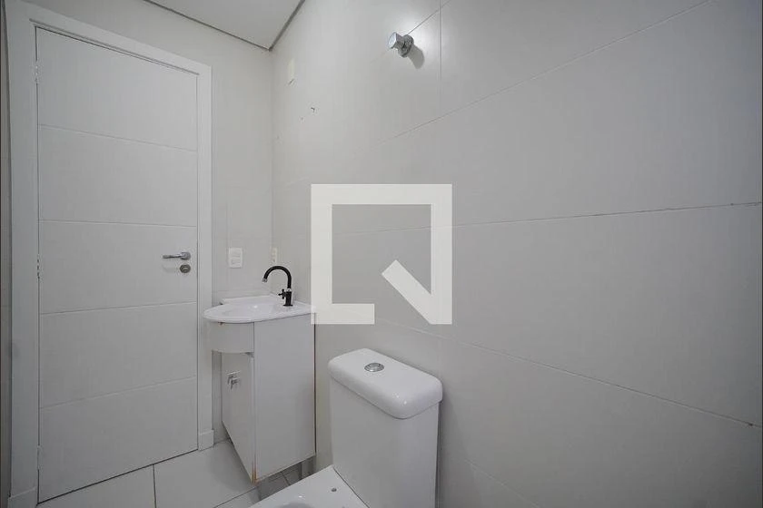Apartment, 86 m², with wood or laminate floors — photo 20