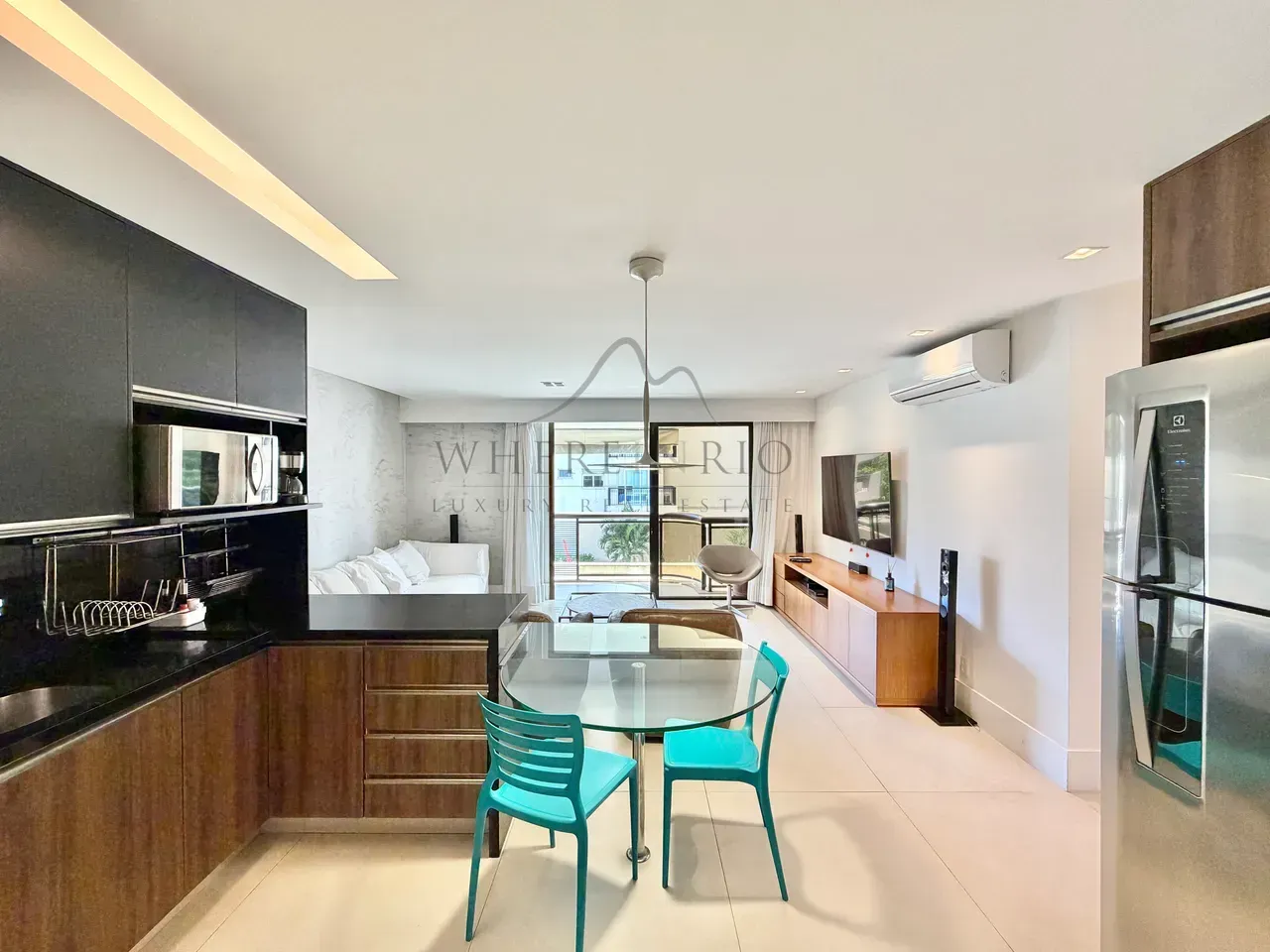 Furnished 2-bedroom apartment with balcony and parking — photo 6
