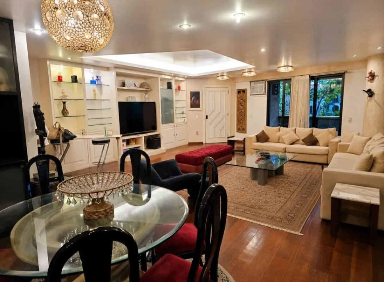 Furnished 3-bedroom apartment with balcony — photo 5