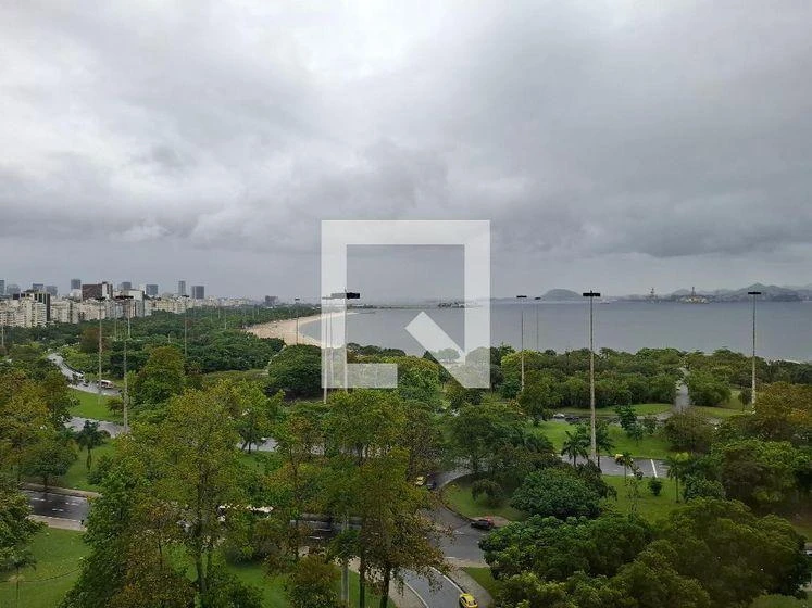 3-bedroom apartment with a water view in Rio de Janeiro — photo 32