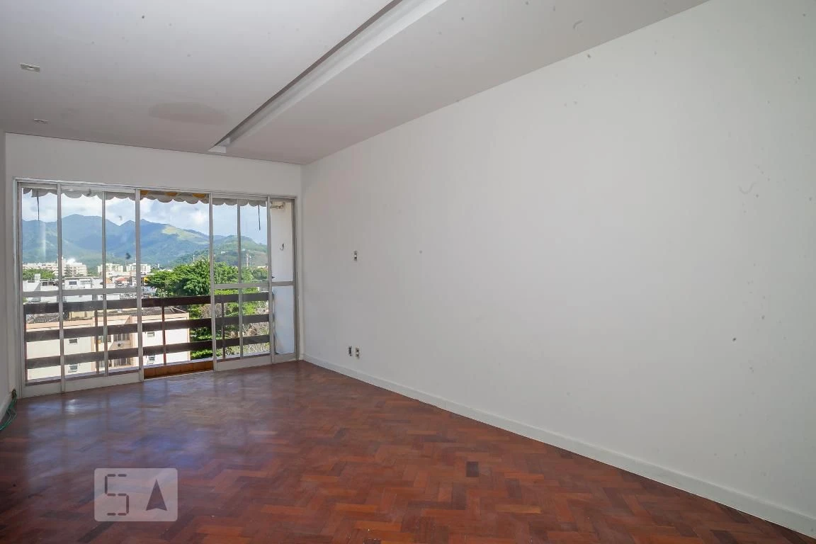 2-bedroom apartment with a mountain view in Rio de Janeiro — photo 6