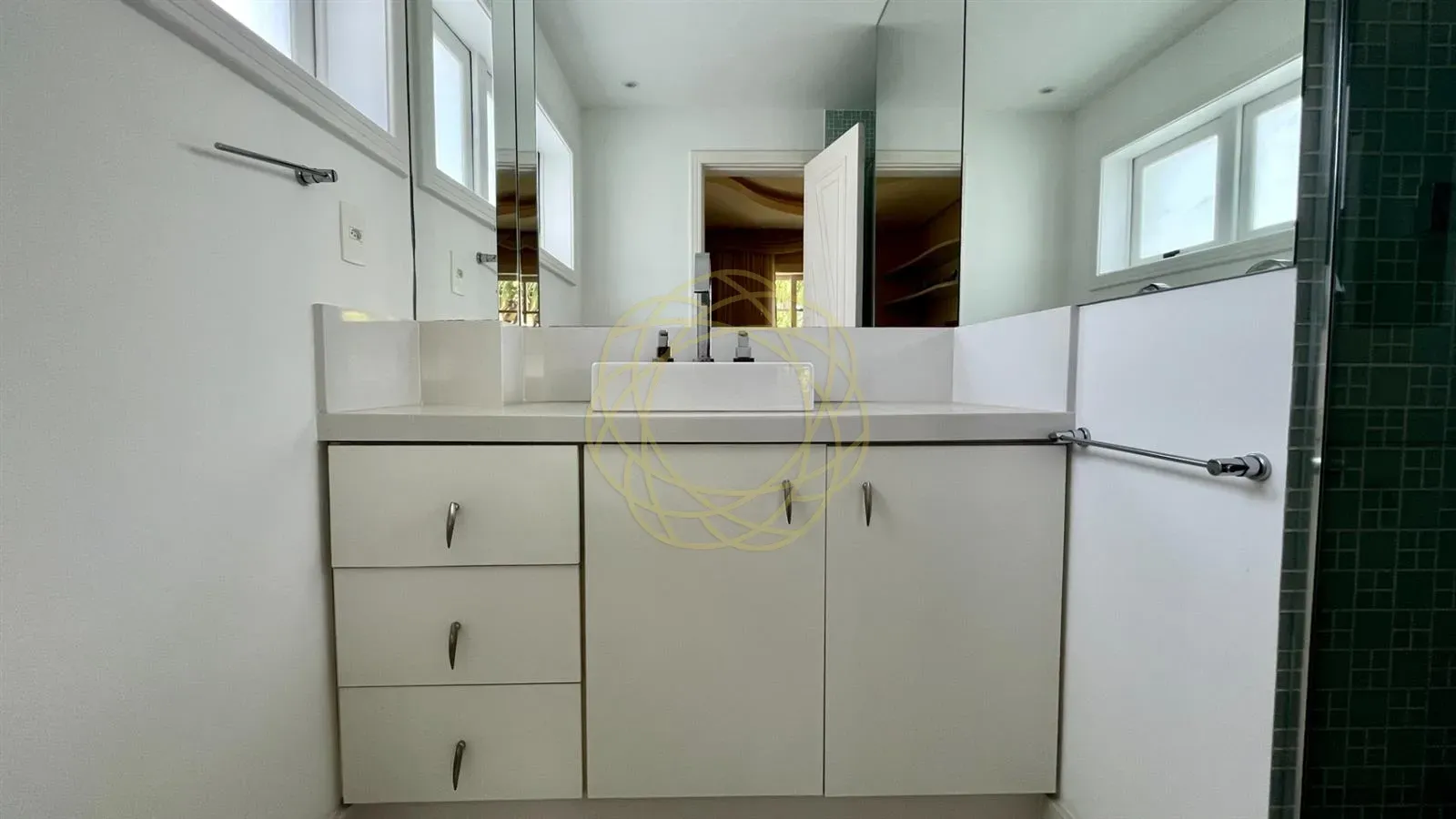 Casa mobiliada com 7 quartos e 984 m², 5 suítes — photo 19