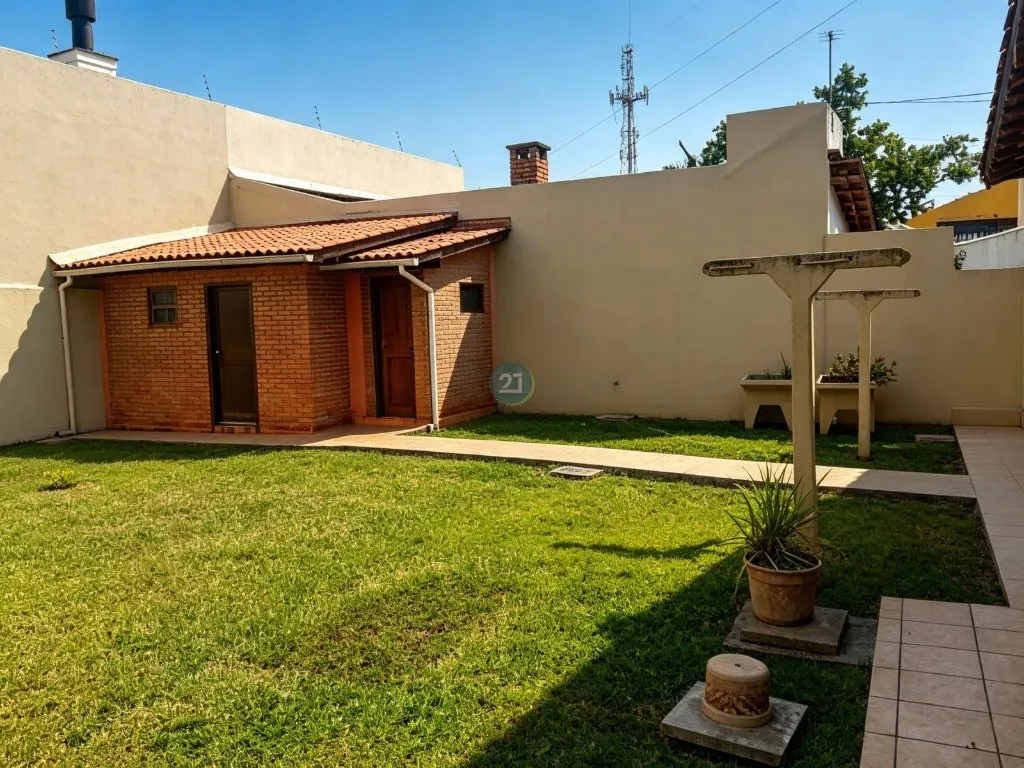 Casa con 3 dormitorios y jardín en el exterior — photo 4
