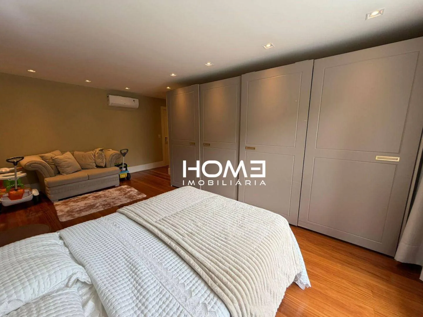 Furnished house with 6 en-suite bedrooms and barbecue — photo 32