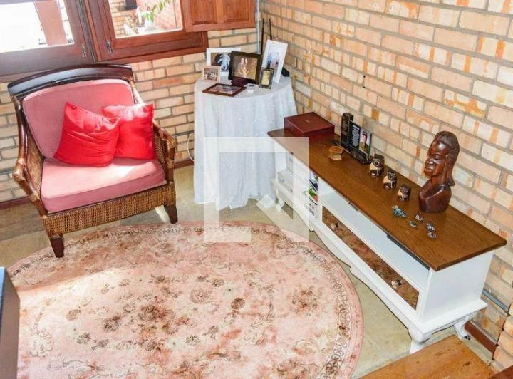 Rental house with 4 bedrooms and open-plan kitchen — photo 8