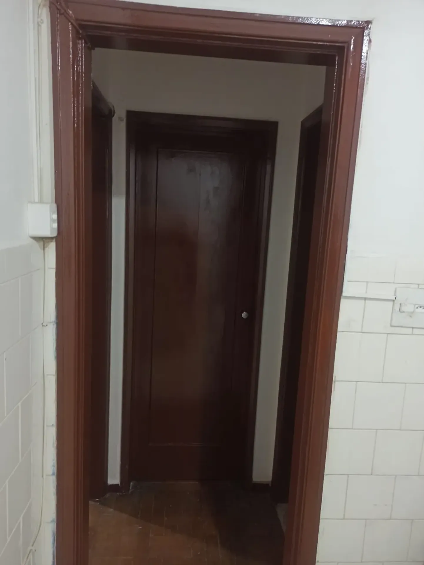 Apartment on the 2nd floor with wood or laminate floors — photo 4