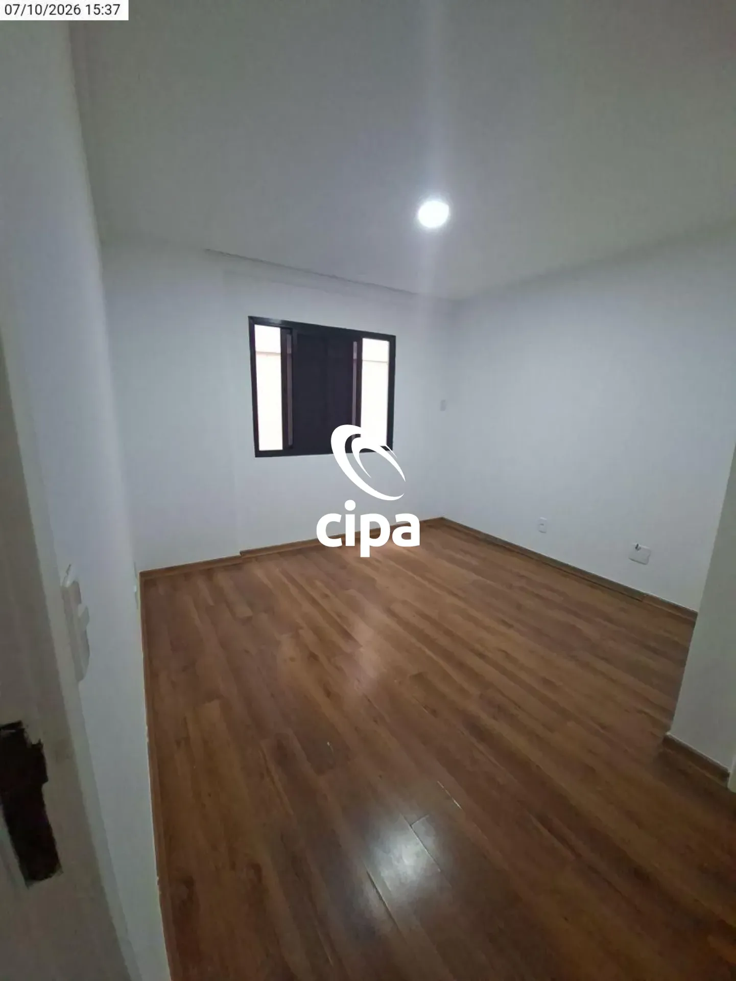 Apartment, 179 m², with wood or laminate floors — photo 22