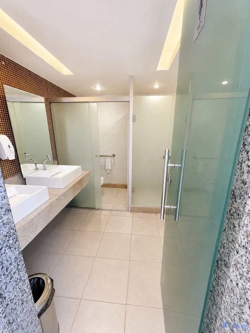2-bedroom apartment with an en-suite and balcony grill — photo 49