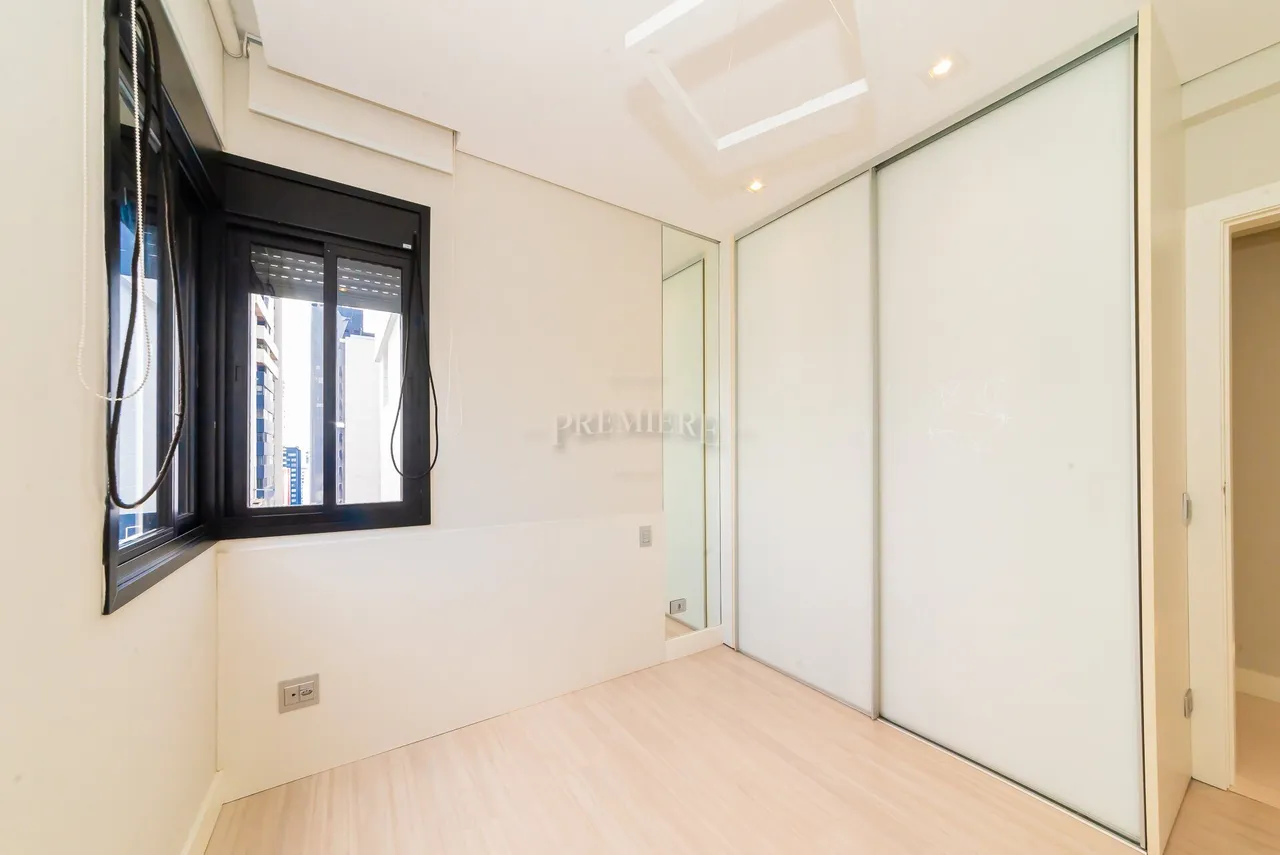 Apartamento de 3 suítes com 265 m² e 2 vagas — photo 18