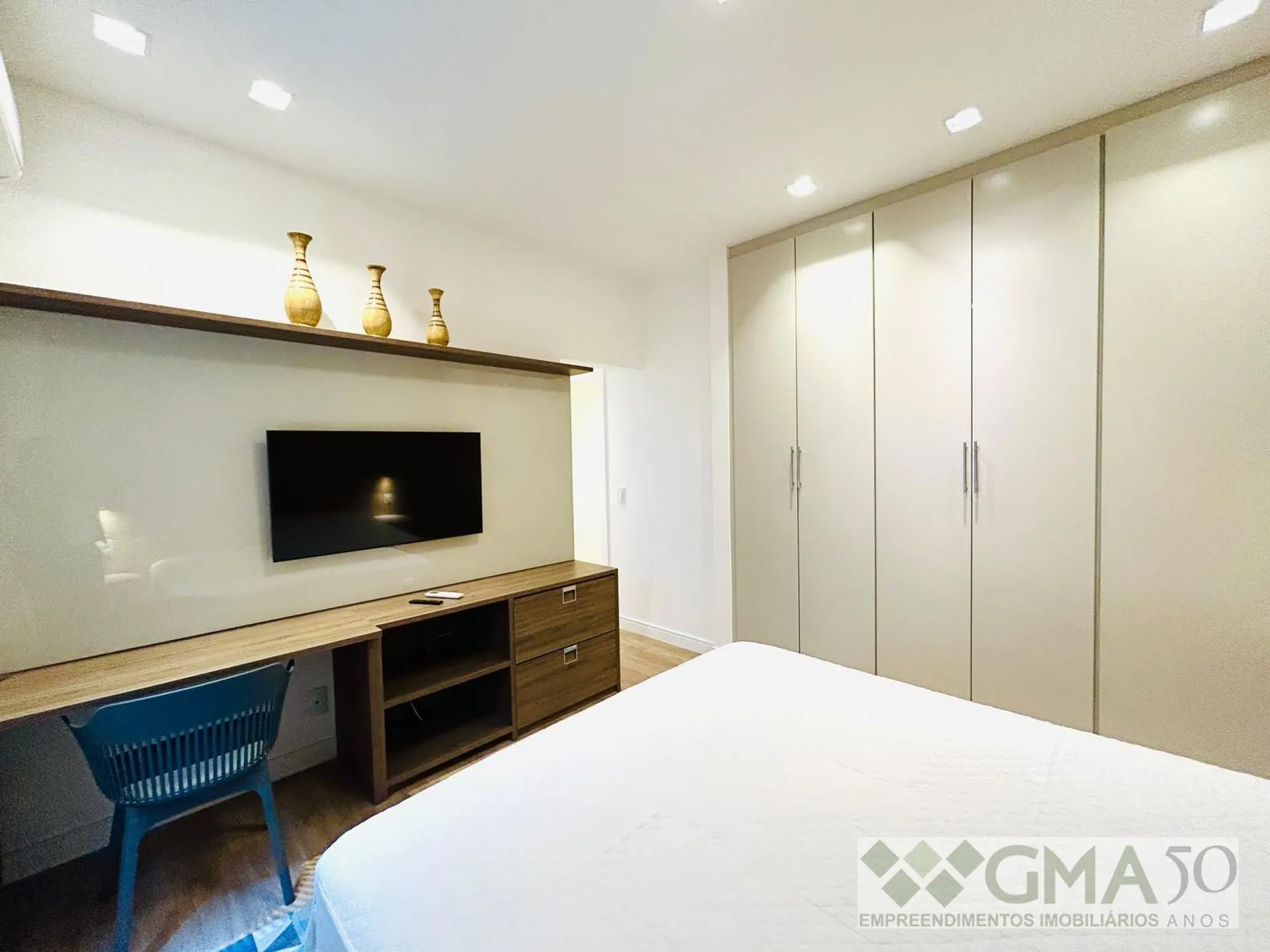 Furnished 110 m² apartment with 3 bedrooms and 1 parking spot — photo 14