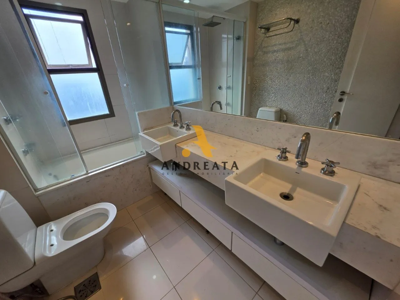 Apartment on the 5th floor with a glass-enclosed balcony — photo 29