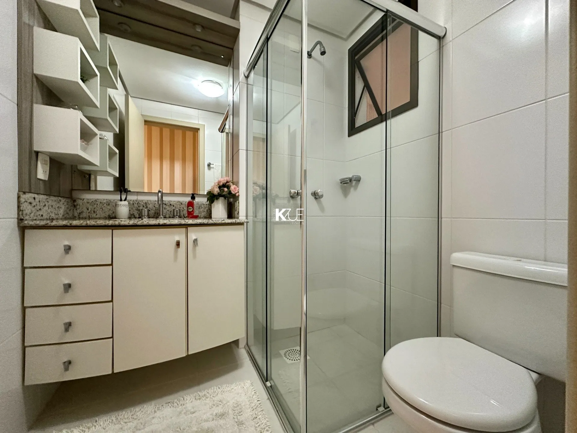 Furnished 2-bedroom apartment with suite and 89 m² — photo 6