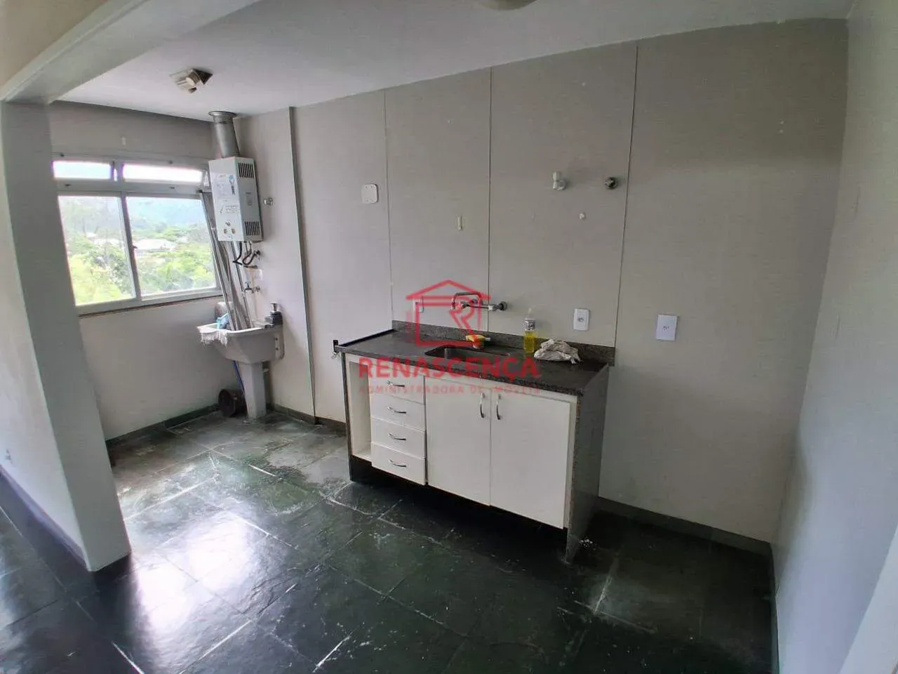2-bedroom apartment with balcony and 1 parking spot — photo 22