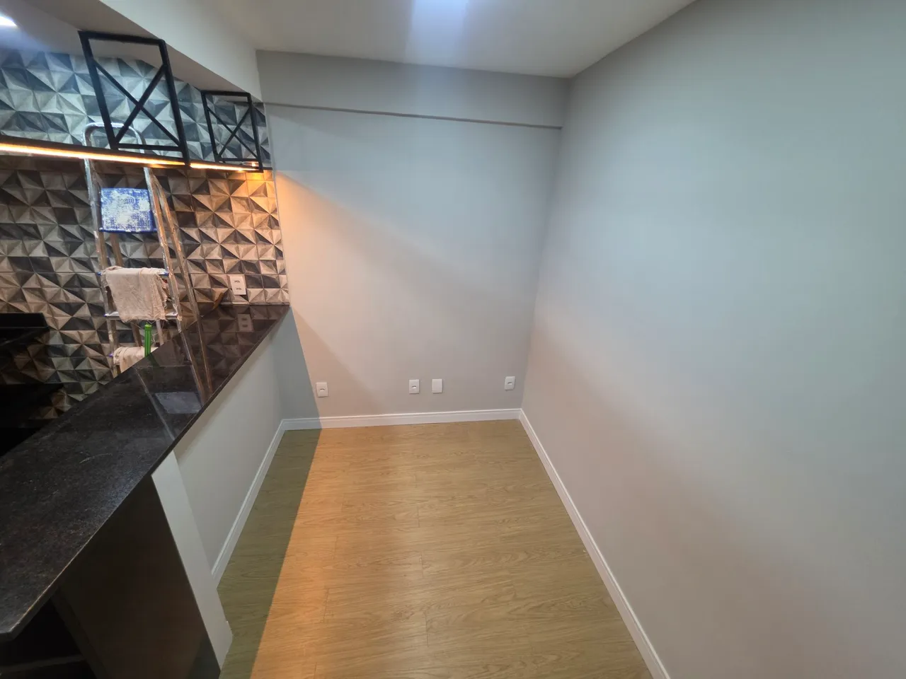 Apartment, 30 m², with wood or laminate floors — photo 13