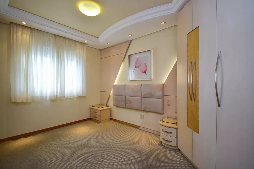 Furnished apartment with 3 bedrooms and 115 m² — photo 14