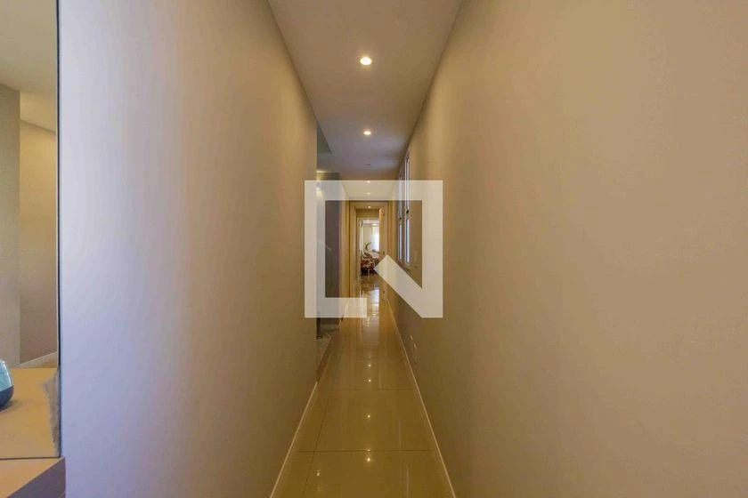 Furnished 3-bedroom apartment with 264 m² — photo 44
